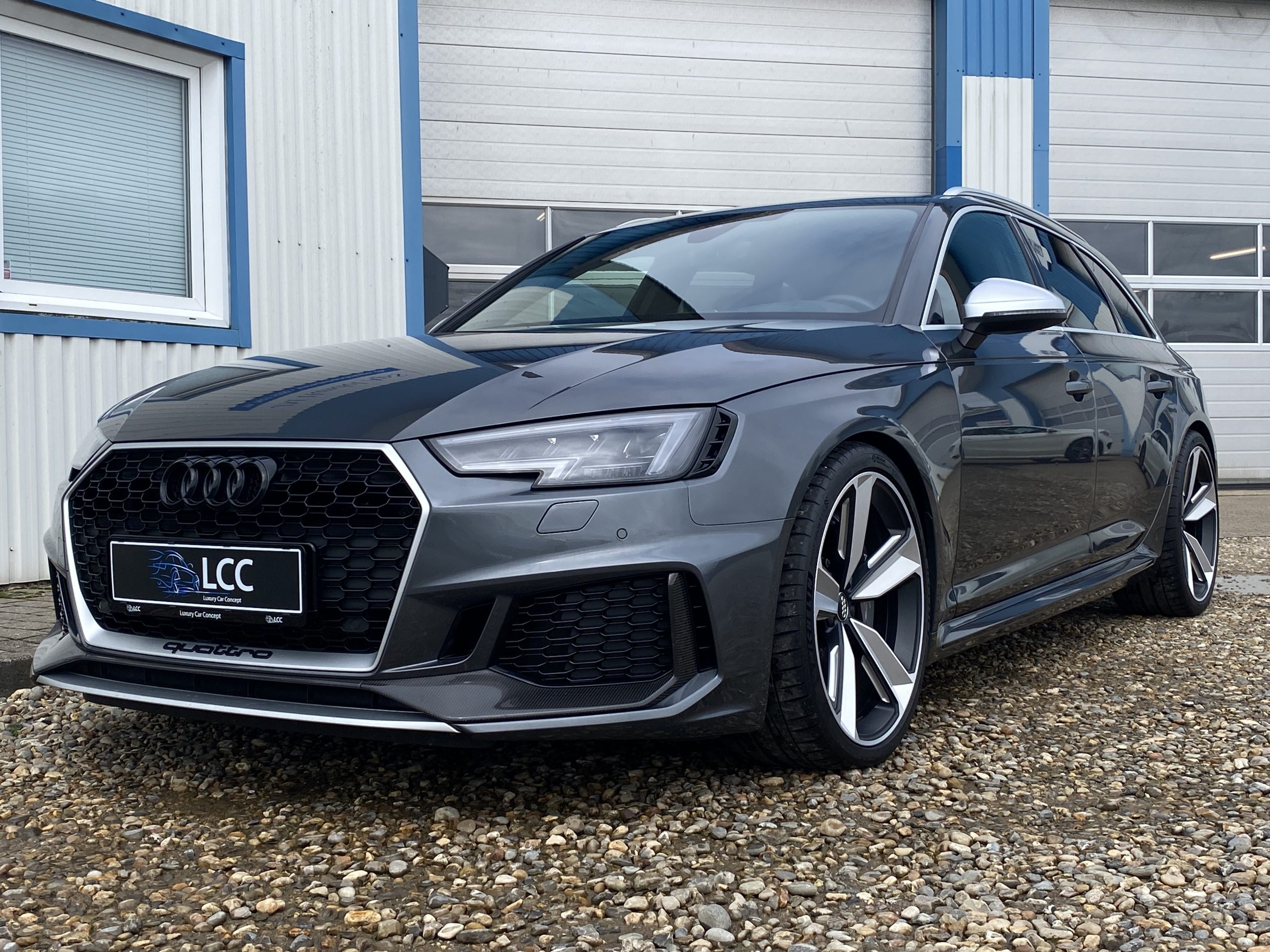 Audi RS 4 Avant Quattro Station Car