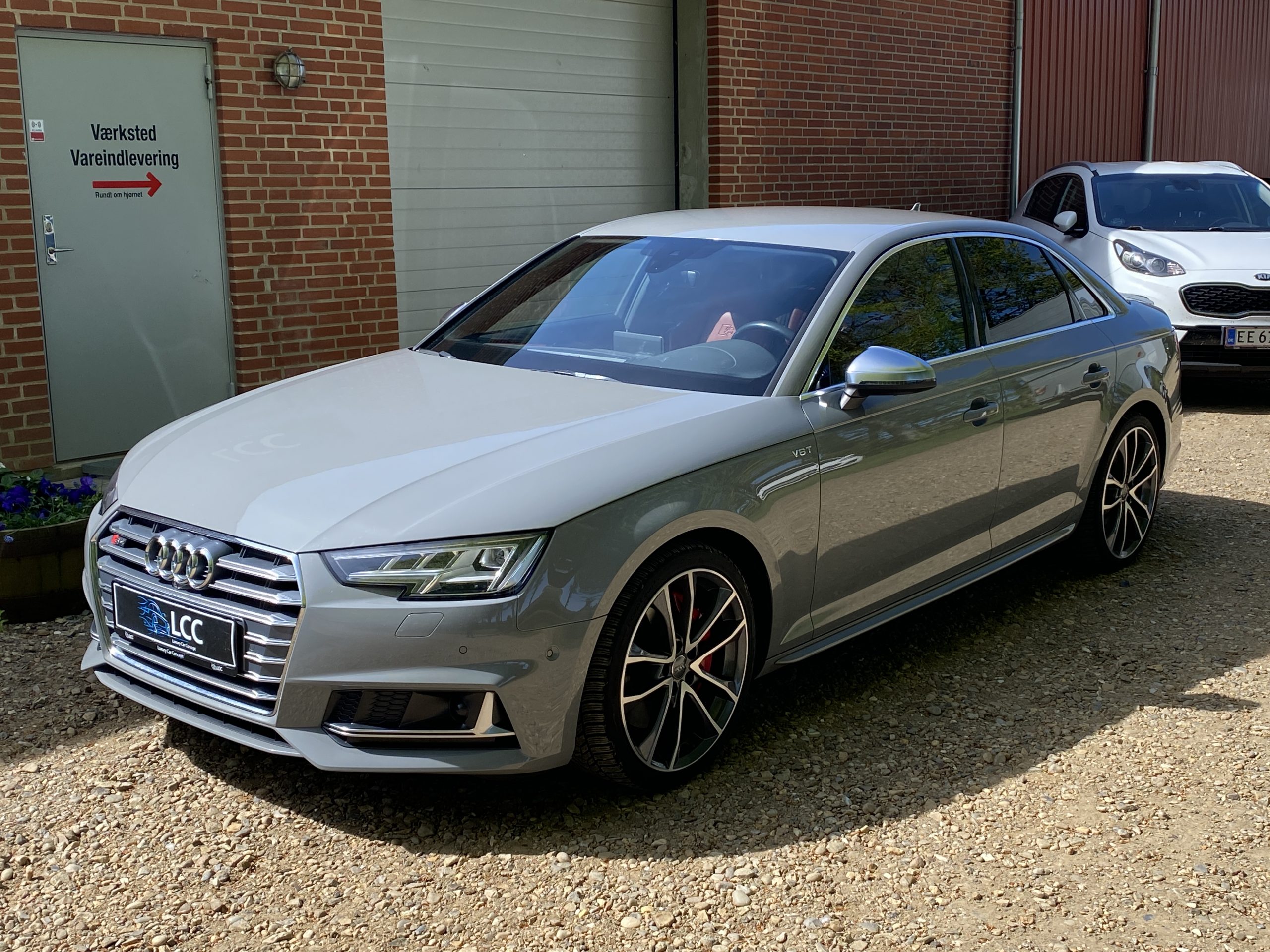Audi S4 3,0 TFSi quattro Tiptr. 4d