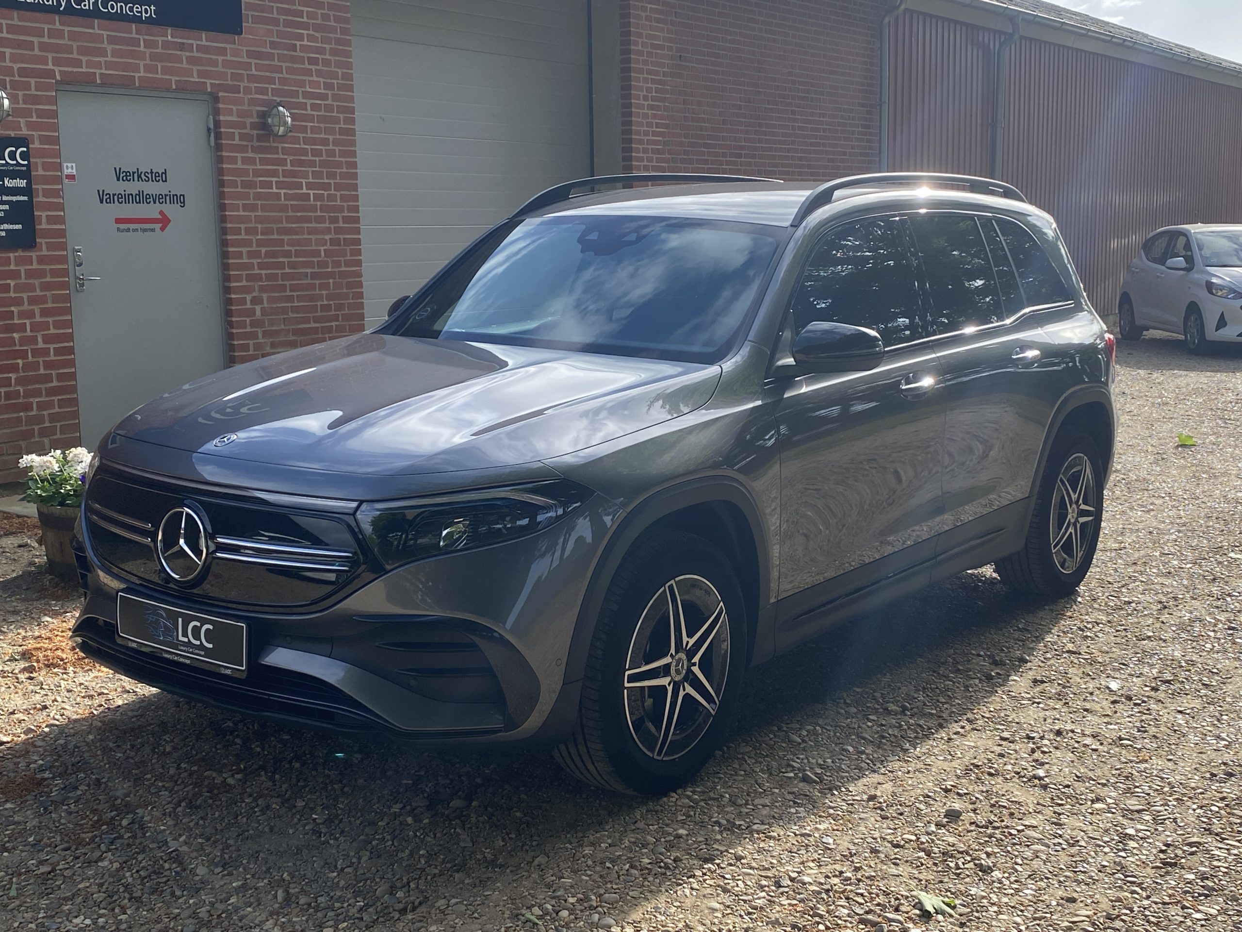 Mercedes-Benz EQB 350 AMG Line